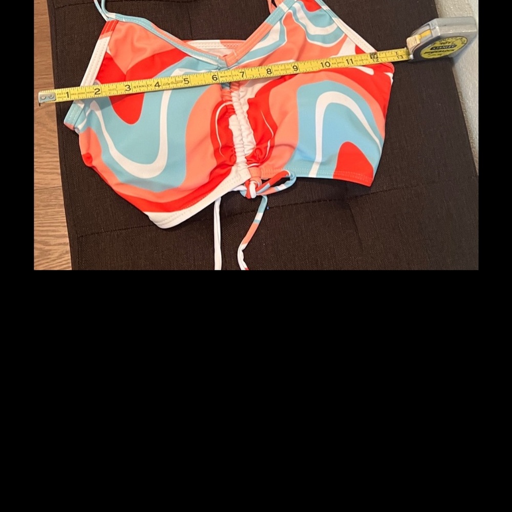 #1040+ Wave Pattern Kids Bikini Set - Picture 5 of 11